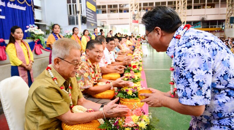 พิธีมุทิตาคารวะ “ร่วมสืบสานประเพณีไทย โพธิสารฯ กราบขอพรผู้ใหญ่ เนื่องในวันสงกรานต์” พิธีมุทิตาคารวะ “ร่วมสืบสานประเพณีไทย โพธิสารฯ กราบขอพรผู้ใหญ่ เนื่องในวันสงกรานต์”
