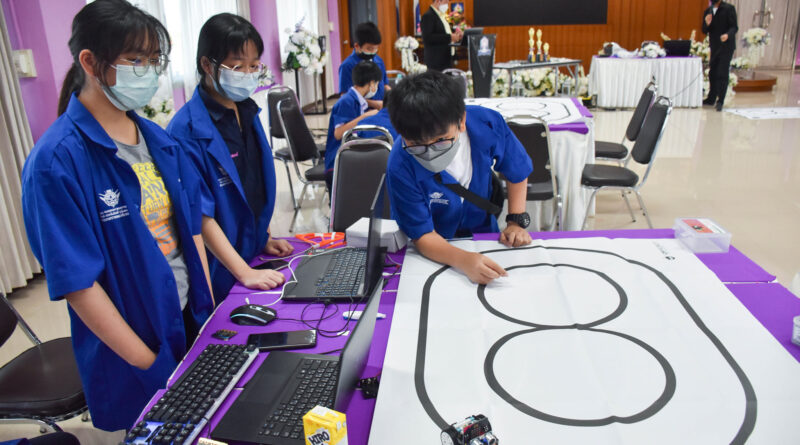 ค่ายพัฒนาศักยภาพนักเรียน Robotics Camp 2021 ชั้น ม.1 ห้องเรียนวิทยาศาสตร์-เทคโนโลยี(หุ่นยนต์)